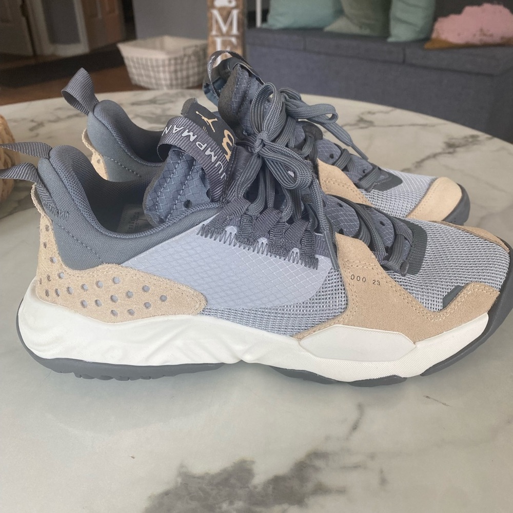 COPY - Women’s Jordan deltas